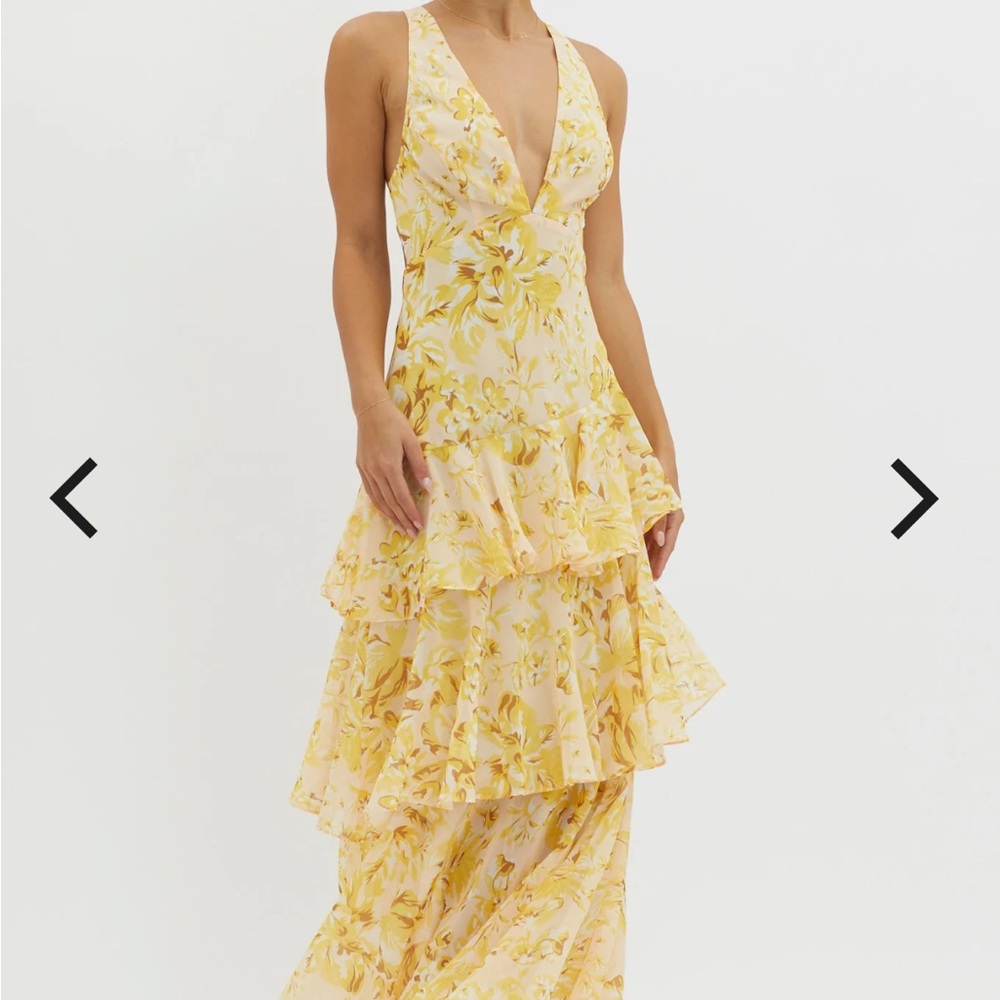 Selfie Leslie Yellow Floral Maxi Dress